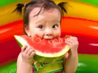 The Way You Eat Fruit Matters For Your Teeth